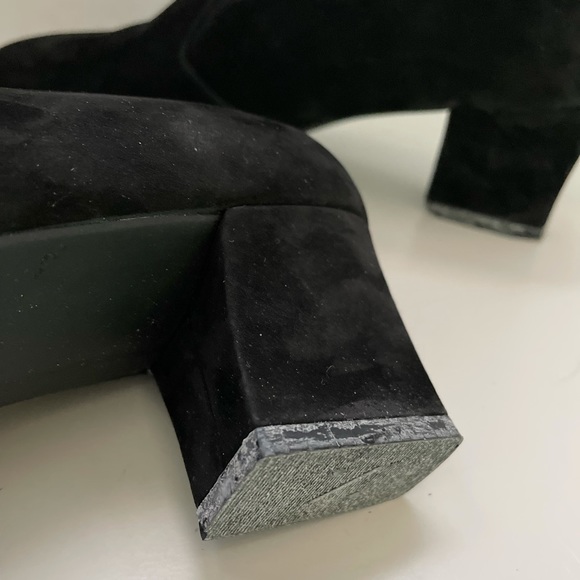 Naturalizer Juliet Black Slip On Heels, Suede, 9 Narrow, EUC. - Picture 7 of 9